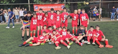 Pozzomaina festeggia la vittoria 