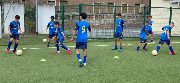 L'allenamento del Beiborg, societ&agrave; rinata dalla fusione di Beinasco e Borgaretto