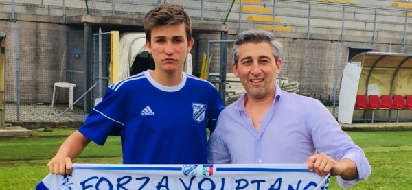 Nicol&ograve; Bosonin, mattatore di giornata, insieme al direttore sportivo Lorenzo De Simone