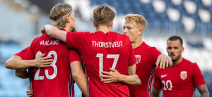 Cosa c&#039;è dietro Haaland? Alla scoperta del calcio norvegese: inclusività, formazione e... un torneo da 2000 squadre!