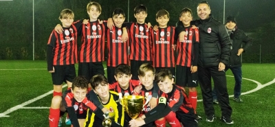 La squadra del Canegrate, scuola calcio Milan