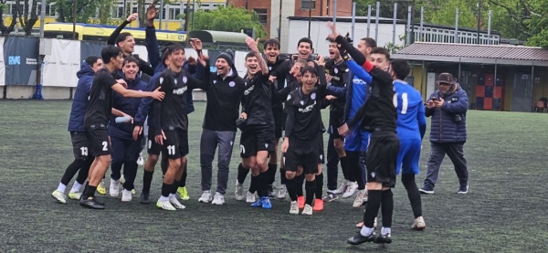 Il Lucento festeggia la vittoria