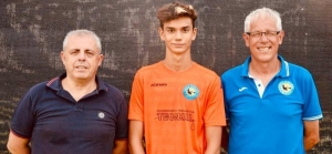 Imberti (Area Calcio Alba Roero) con il presidente Luciano Cane e il Mister Lombardi