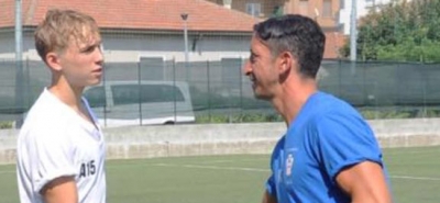 Alessandro Carosso della Pro Vercelli con il suo allenatore Franco Semioli