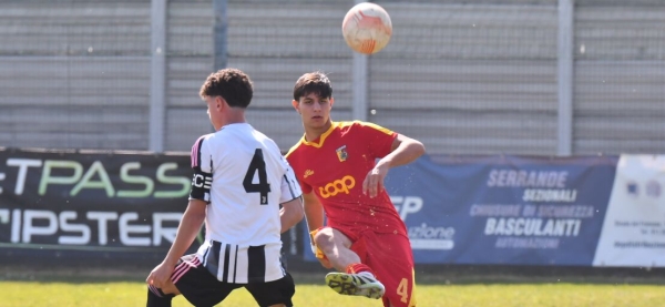 45° Torneo Maggioni-Righi - Sorpresa Catanzaro che va in semifinale eliminando la Juve, sfiderà la Rappresentativa Lega Pro, Cremonese-Bologna l'altro incontro