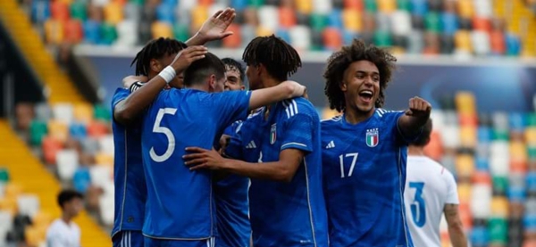 Italia Under 19 -&nbsp;Corradi ufficializza i convocati per l&rsquo;Irlanda del Nord: da Camarda a Pafundi, il gruppo dei 20 a caccia del bis Europeo
